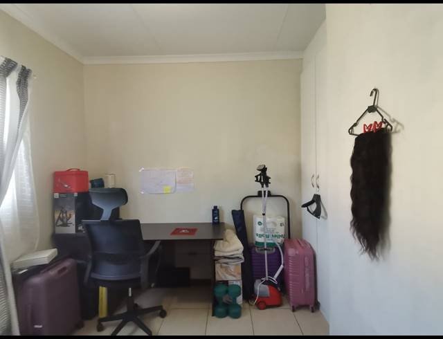 2 BEDROOM TOWNHOUSE FOR SALE IN ORMONDE